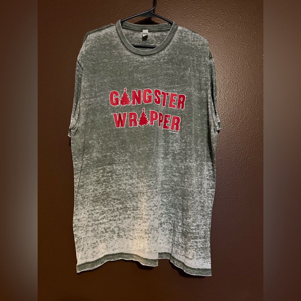 Distressed Green Christmas Graphic Tee size xl